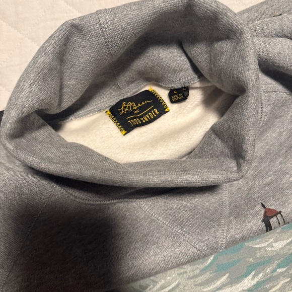 L.L. Bean X Todd Snyder Gray Turtleneck Sweater with Lighthouse Design - Picture 3 of 4